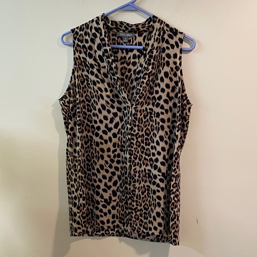 Roz&Ali Animal Print Sleeveless Blouse
